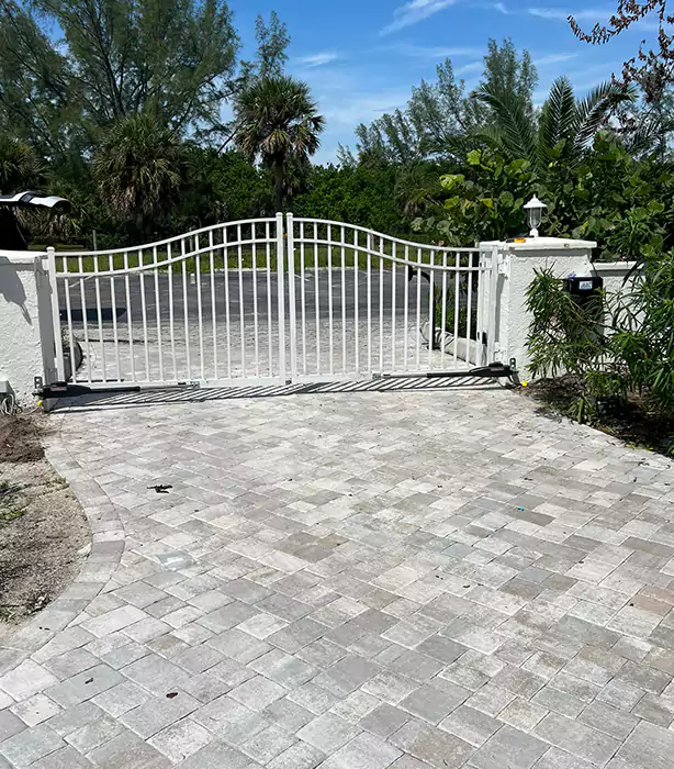 Chain Link Gate Repair Sunny Isles