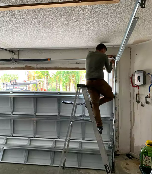 Garage Door Hinge Replacement Sunny Isles